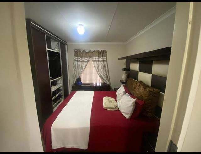 3 BEDROOM HOUSE FOR SALE IN SKY CITY